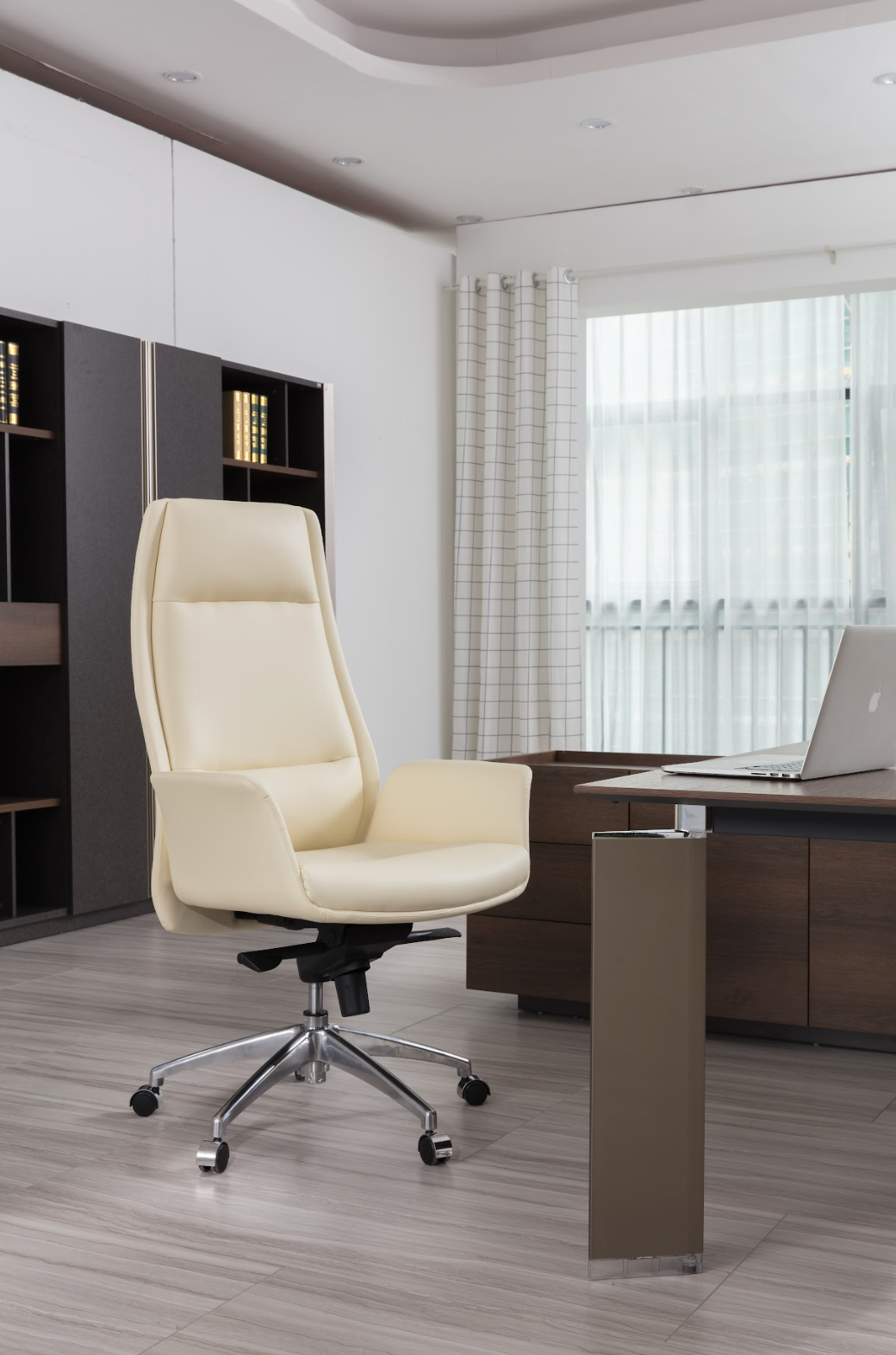Executive White Modern Leather Chair G-05A